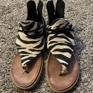 Very G gladiator sandals